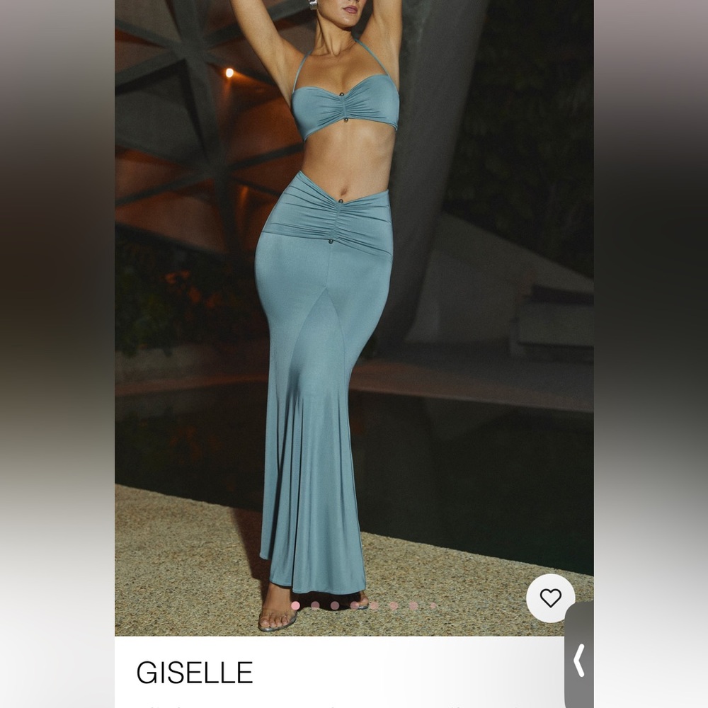 ‘Giselle’ skirt and ‘Jerika’ top from Oh Polly.